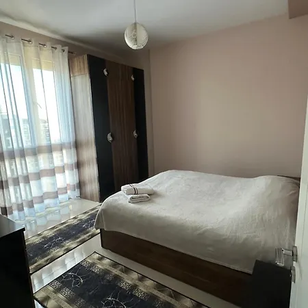 Rent Lejlighed Tirana